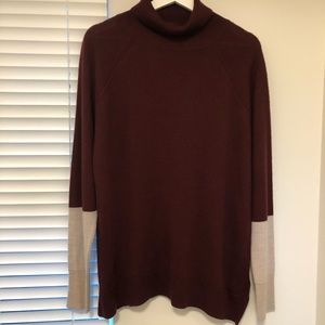 Tahari Merino Wool Blend Turtleneck Sweater- Burgundy/Taupe- Size XL